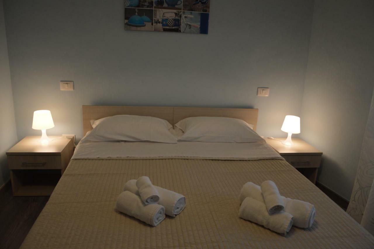 La Gemma Nel Borgo B&B 泰尔莫利 外观 照片
