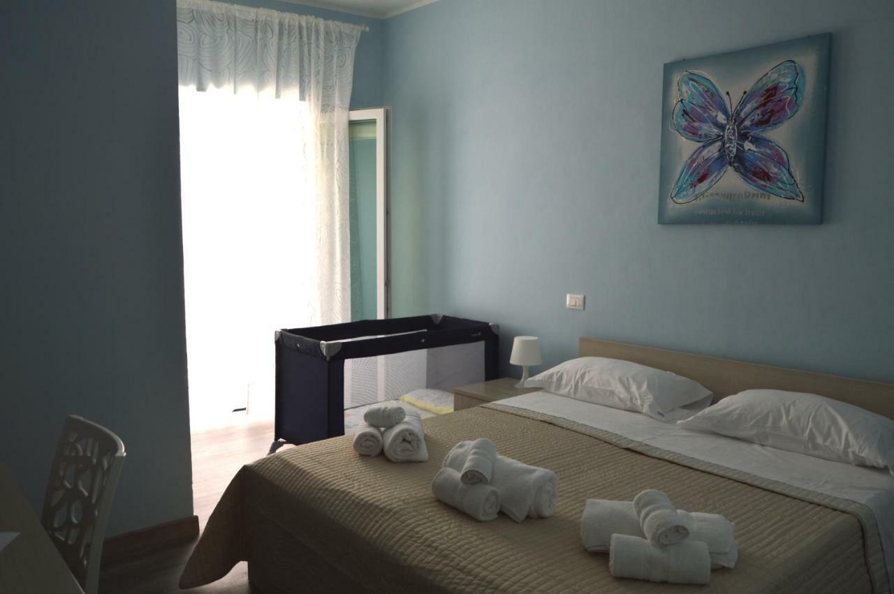 La Gemma Nel Borgo B&B 泰尔莫利 外观 照片
